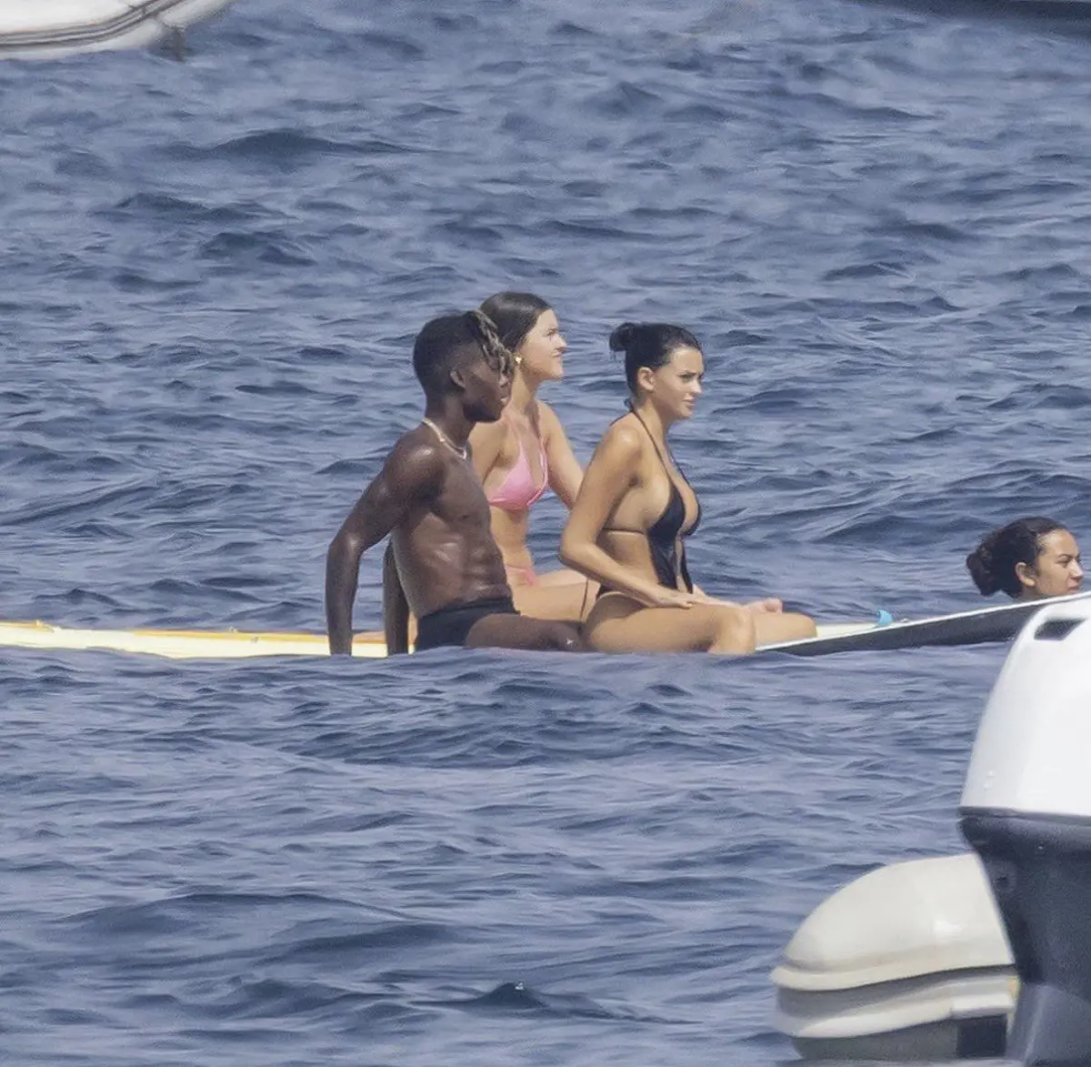 Nico Williams y amigas vacaciones