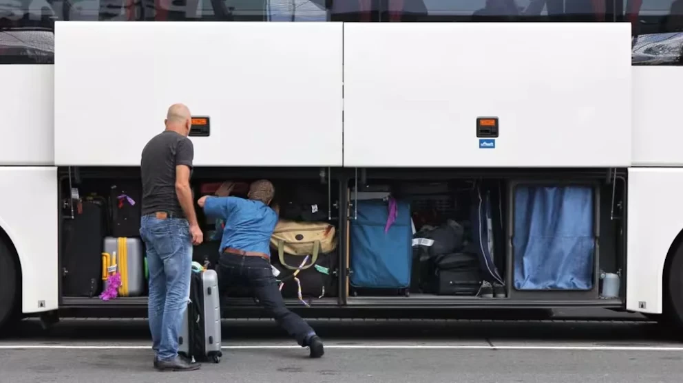 Imagen de maletero de un bus