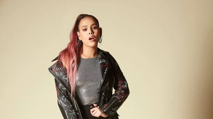 Imagen de la cantante Danna Paola 