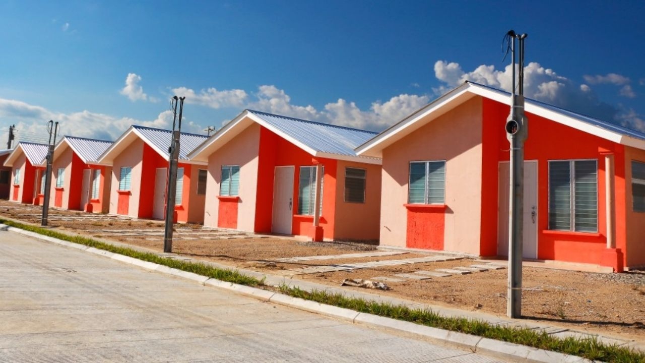 Imagen Principal de Nota: ¿Puedes tener una vivienda si ganas el salario mínimo? Esto dice el gobierno