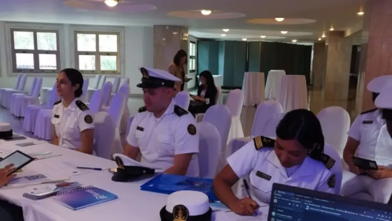 Imagen Principal de Nota: Marina Mercante anuncia vacantes disponibles en cruceros: revisa los requisitos