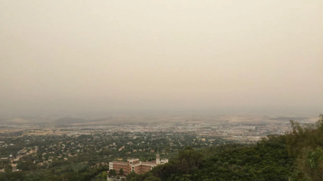 Polvo del Sahara y calor extremo: preocupante advertencia de César Quintanilla sobre el clima Imagen de Polvo del Sahara y calor extremo: preocupante advertencia de César Quintanilla sobre el clima
