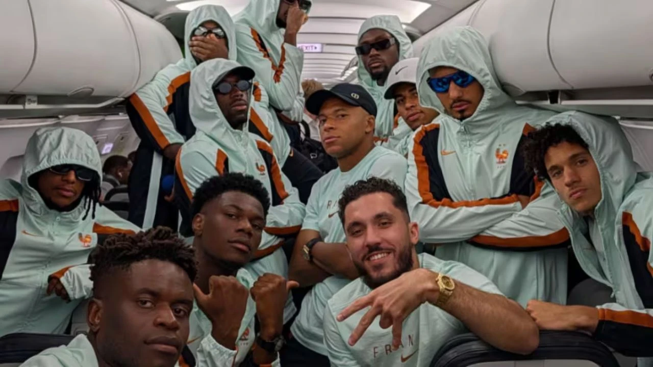 Revelan por qué Francia viajó en avión que realizó deportaciones para ICE