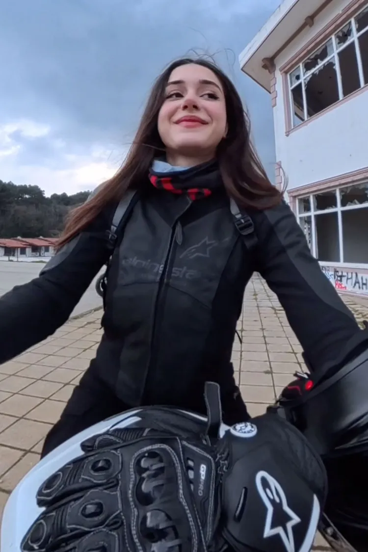 Ceyda Yakova
