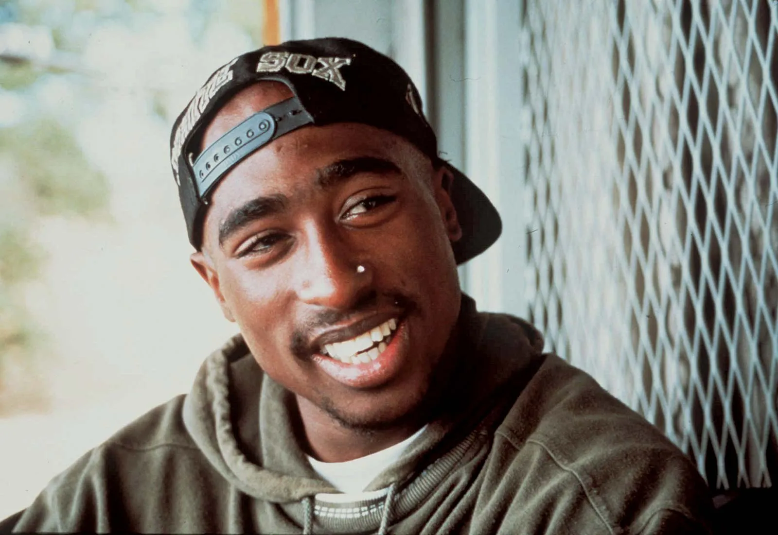 Foto en vida de Tupac Shakur.