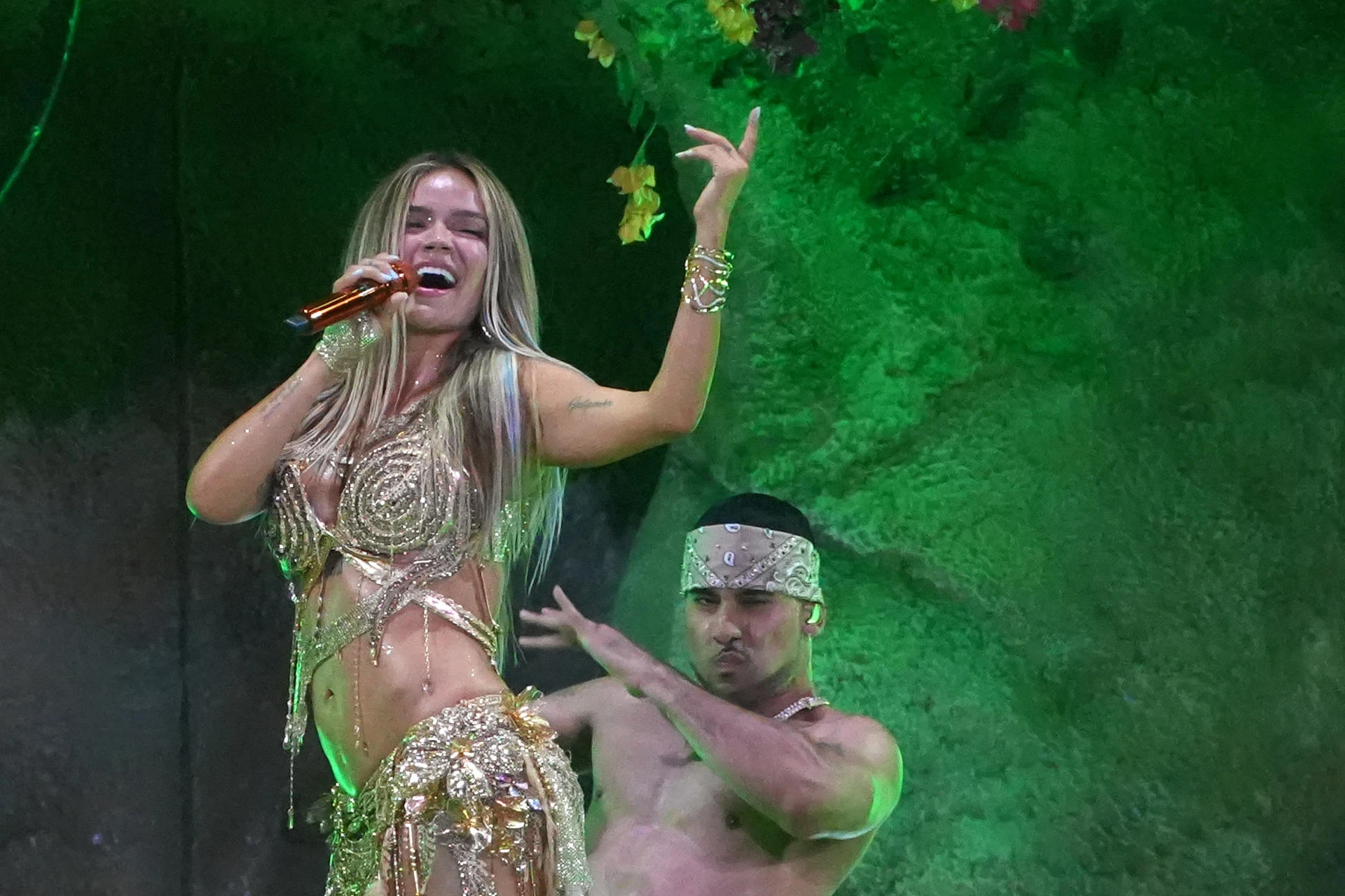 Imagen de Karol G en un concierto 