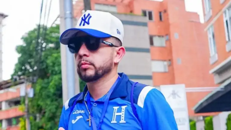 'Sin necesidad de hacerle la cero': Mr JC genera revuelo con transformación de un joven