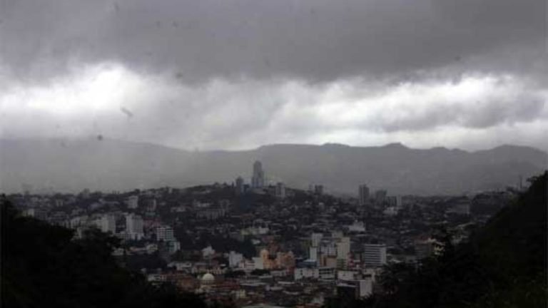 Imagen Principal de Nota: Onda tropical ingresará a Honduras: estas regiones serán las más afectadas