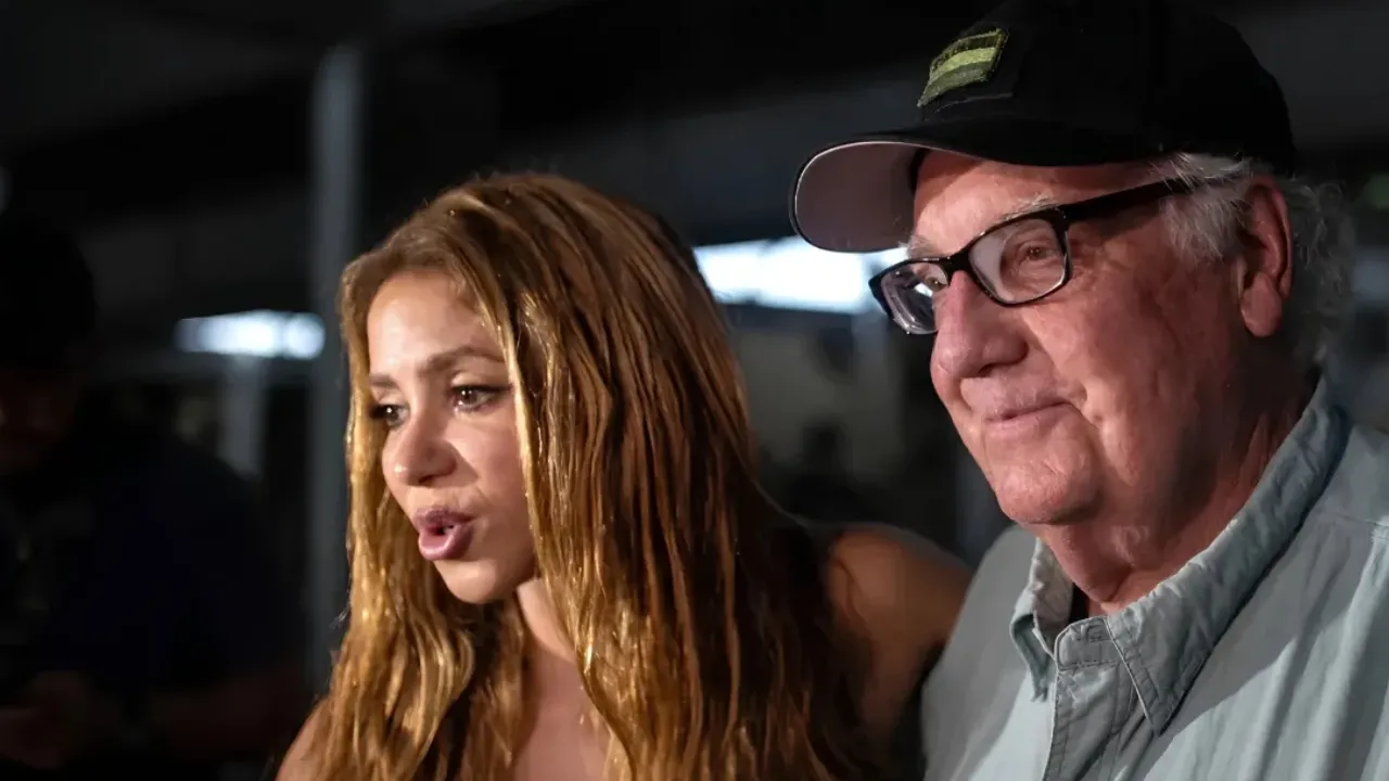 Imagen Principal de Nota: Howard Buffett: ¿Quién es el empresario que  entrega ayudas con Shakira en Colombia?