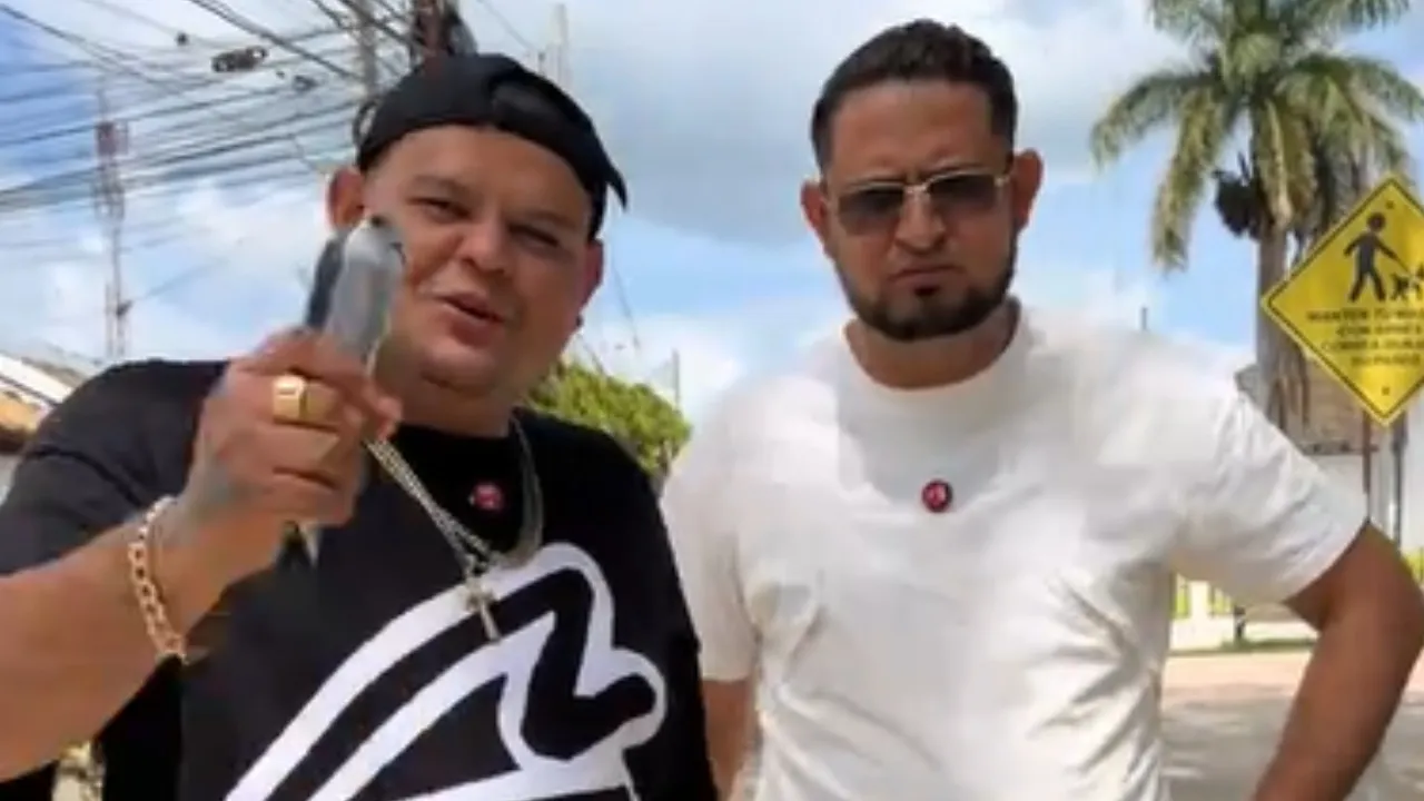 Imagen Principal de Nota: Urías y Soy Rosel desatan indignación tras rapar a niño indigente