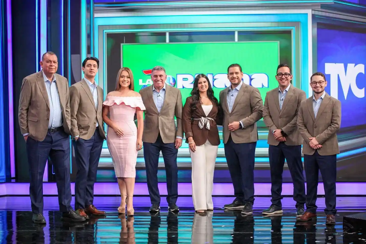Staff de Deportes TVC