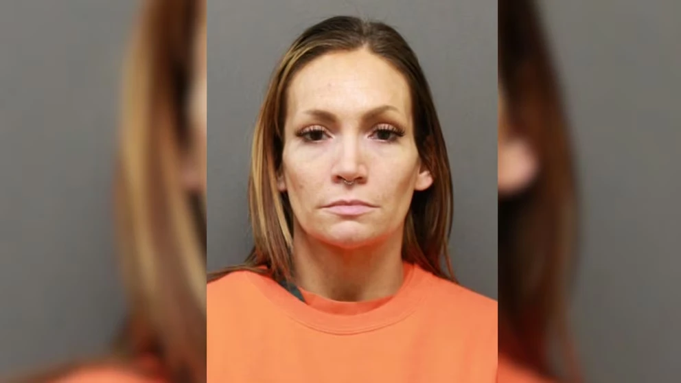 Cyrena Anne Quast, de 35 años, fue arrestada en Minnesota por un presunto caso de hurto. Foto: Wright County Sheriff's Office