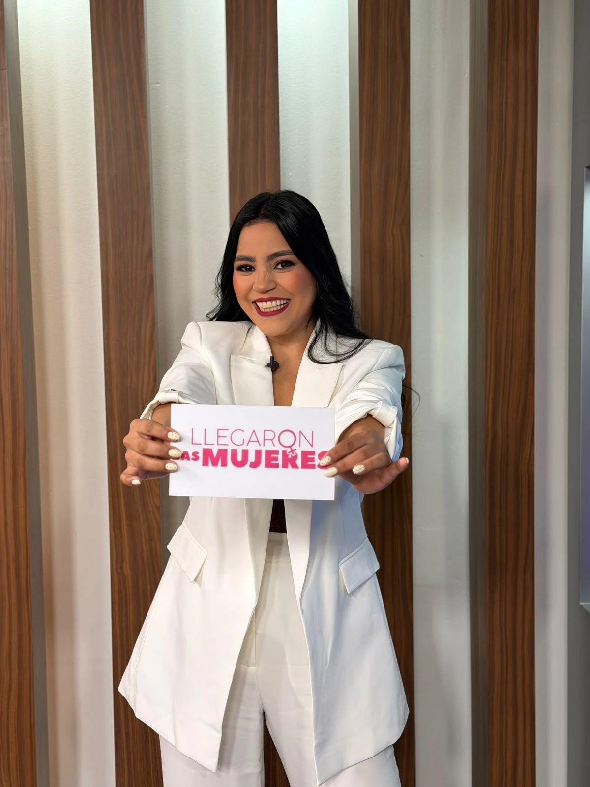 La guapa Josselin Hernández se convierte en la nueva integrante de Llegaron las Mujeres de TSi. Foto: TVC