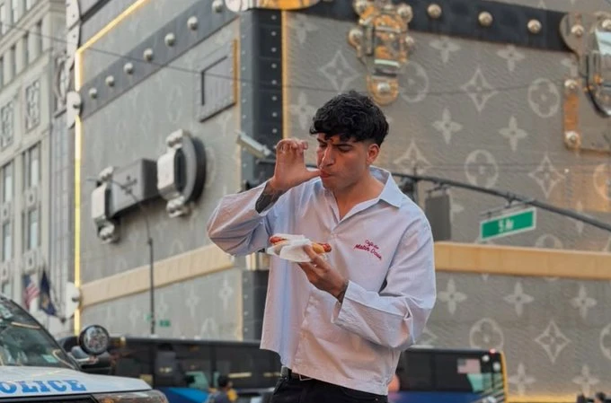 Julián Valverde es un creador de contenido costarricense originario de Desamparados, conocido por sus videos sobre su vida en Estados Unidos. Foto: tomada de Instagram
