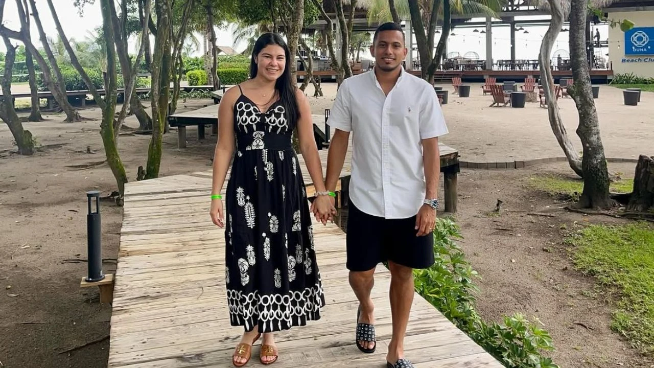 Edwin Rodríguez revela esperado secreto junto a su esposa: 'Viene en camino'