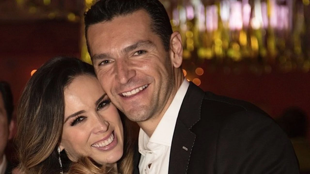 Imagen Principal de Nota: Jacqueline Bracamontes y Martín Fuentes enfrentan rumores de divorcio: esto se sabe