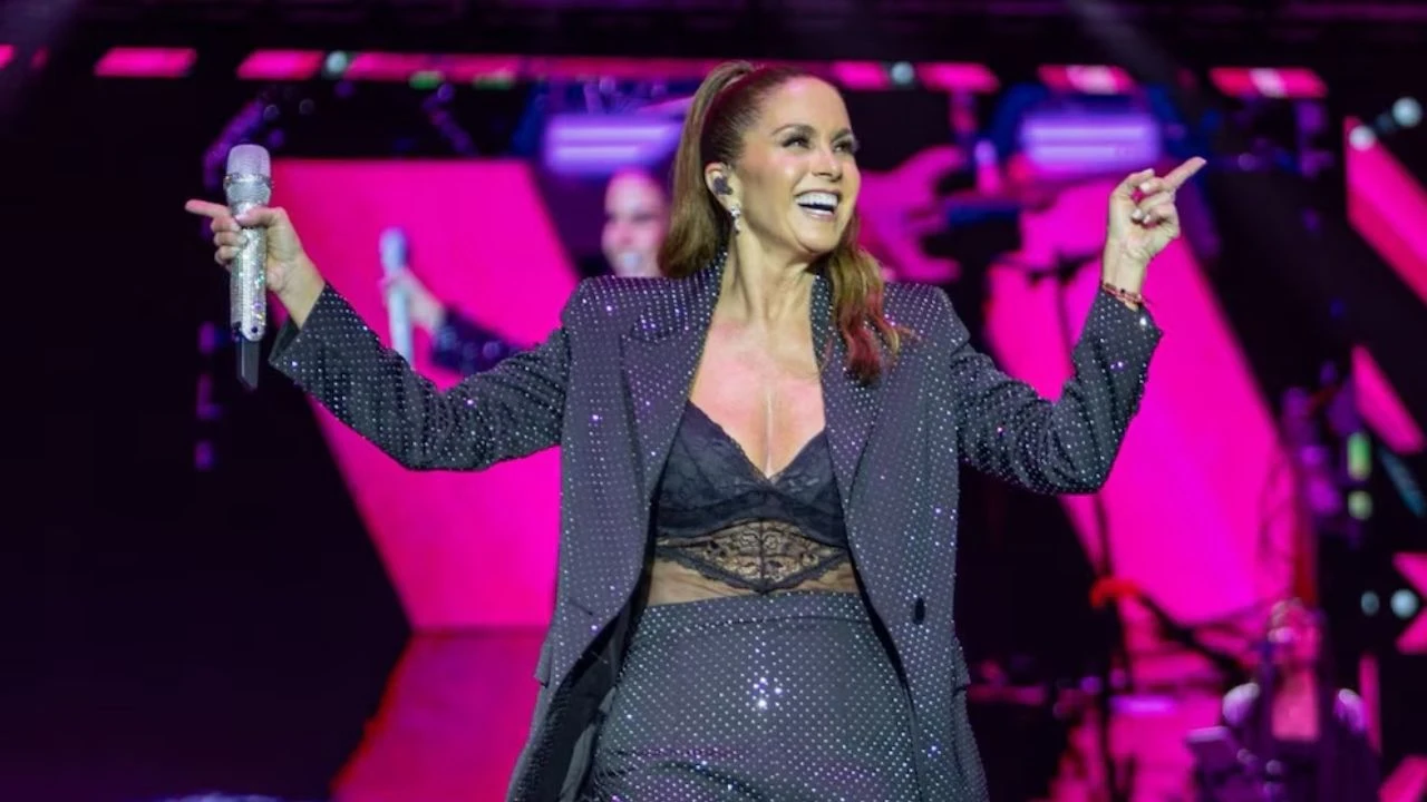 Lucero se sincera y confiesa si está lista para convertirse en abuela