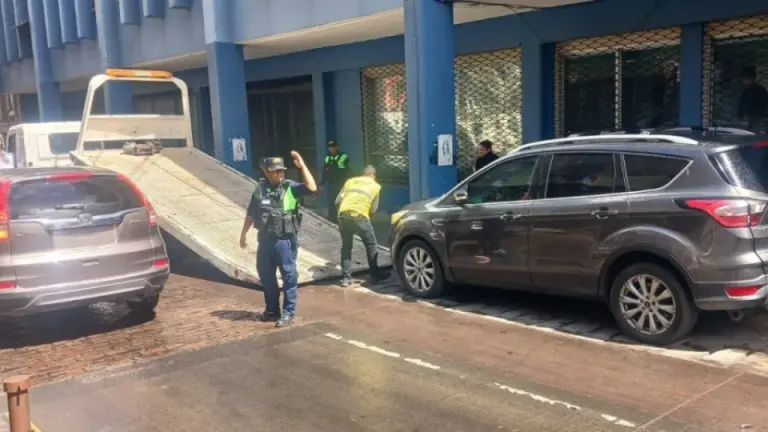 Imagen Principal de Nota: Multas por estacionarse mal en Tegucigalpa: precios y cómo pagarlas