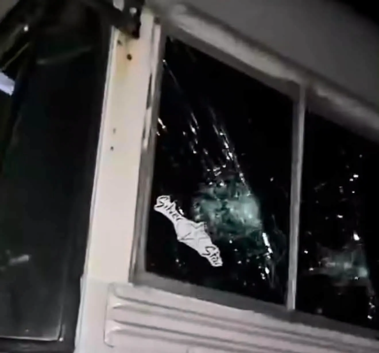 BUS SILVER STAR