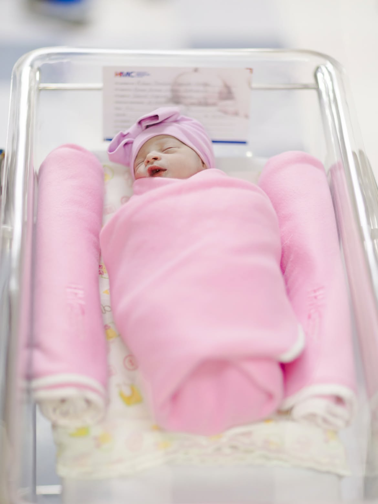 AITANA , HIJA DE ERIKA URTECHO Y DANIEL SPONDA
