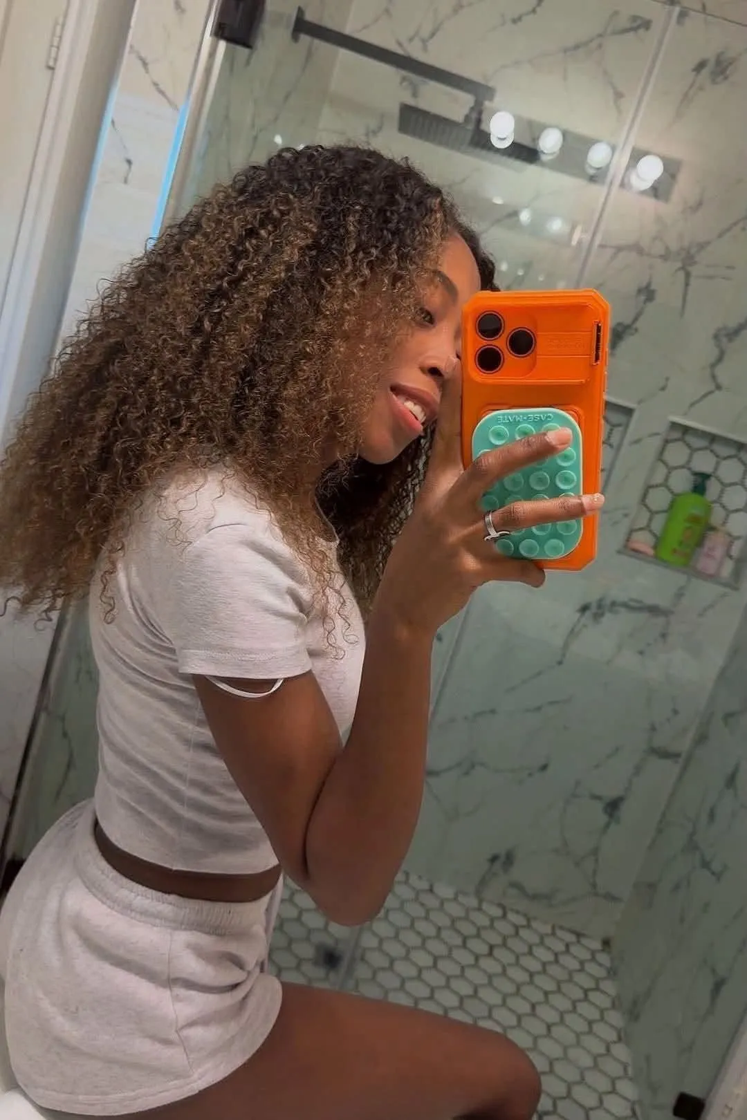 LIDIA ÁLVAREZ
