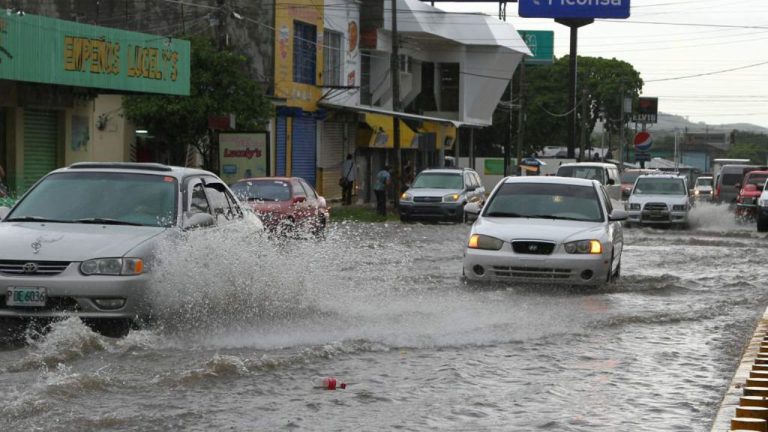 Imagen Principal de Nota: Tres regiones de Honduras esperan lluvias este martes: así estará el clima