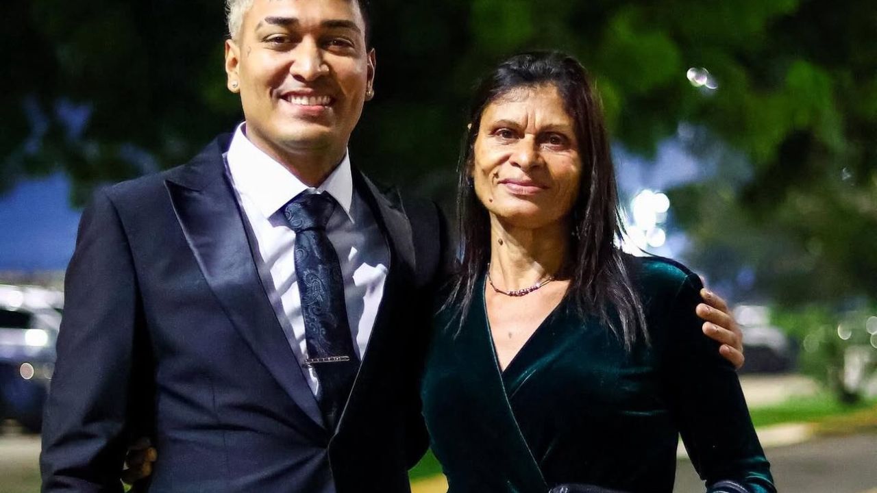 Madre de Supremo recibe jugosa sorpresa: así reaccionó al regalo